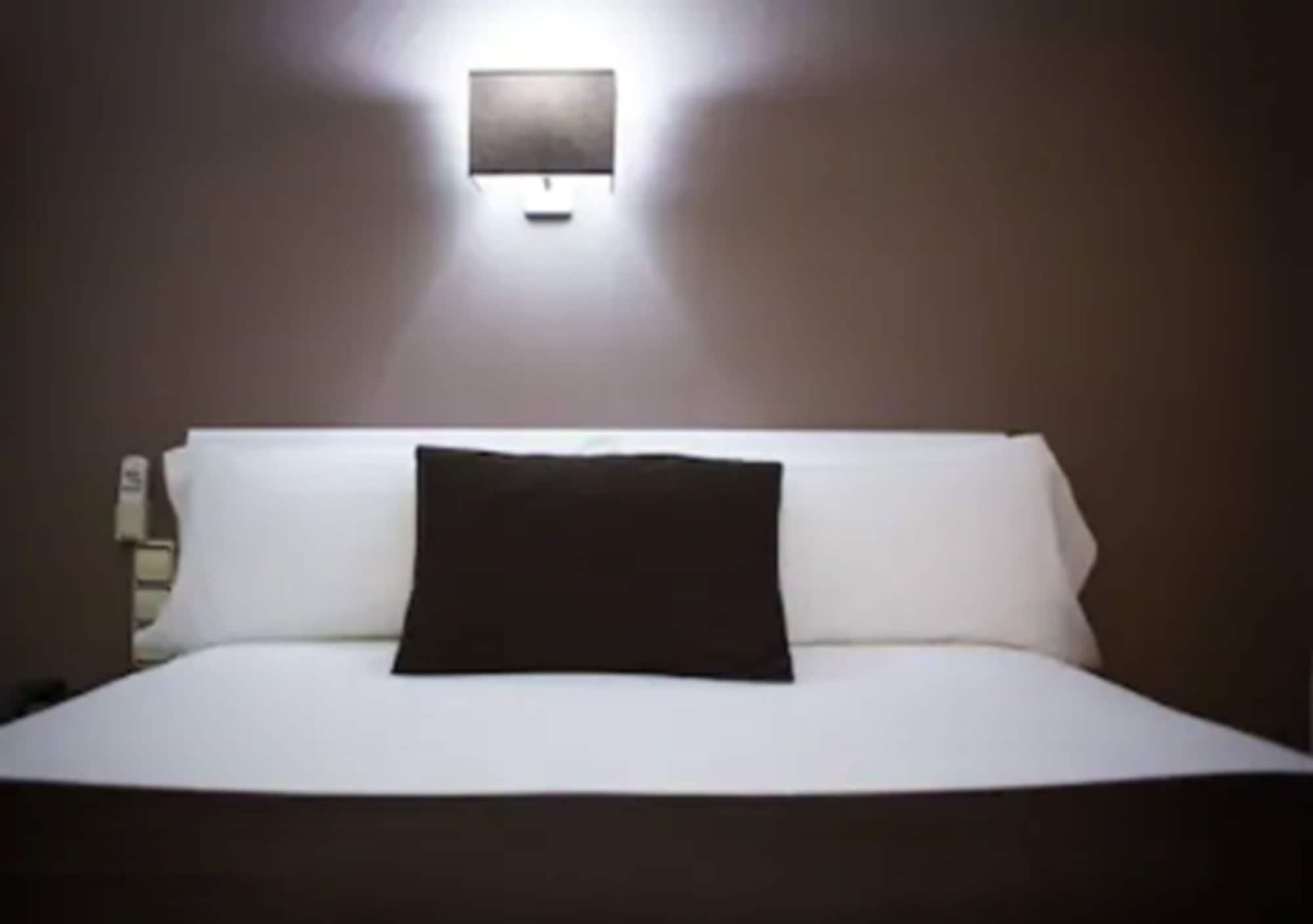 สวีท โฮเทล คอนติเนนตัล Hotel บาเลนเซีย ภายนอก รูปภาพ