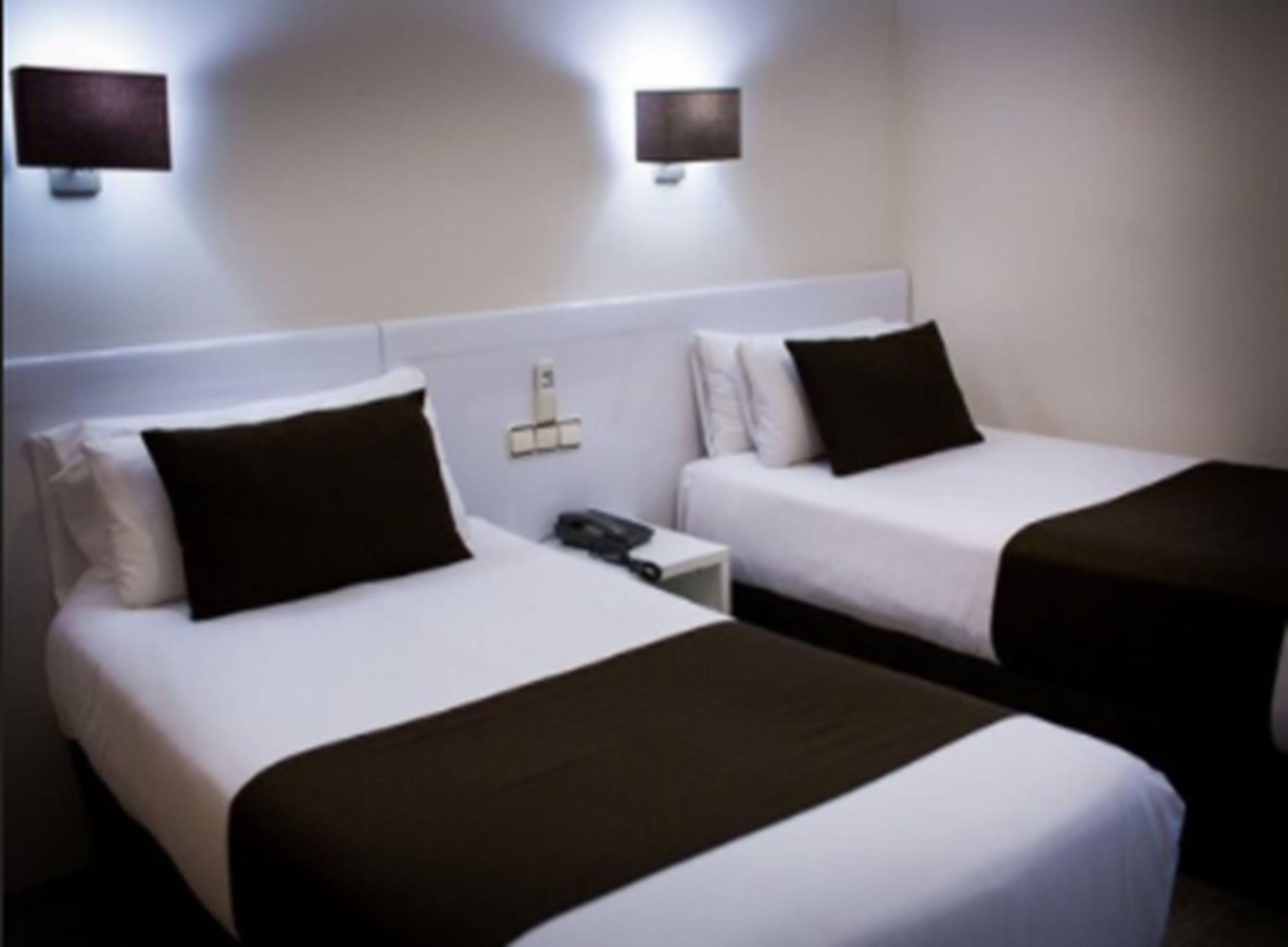 สวีท โฮเทล คอนติเนนตัล Hotel บาเลนเซีย ภายนอก รูปภาพ