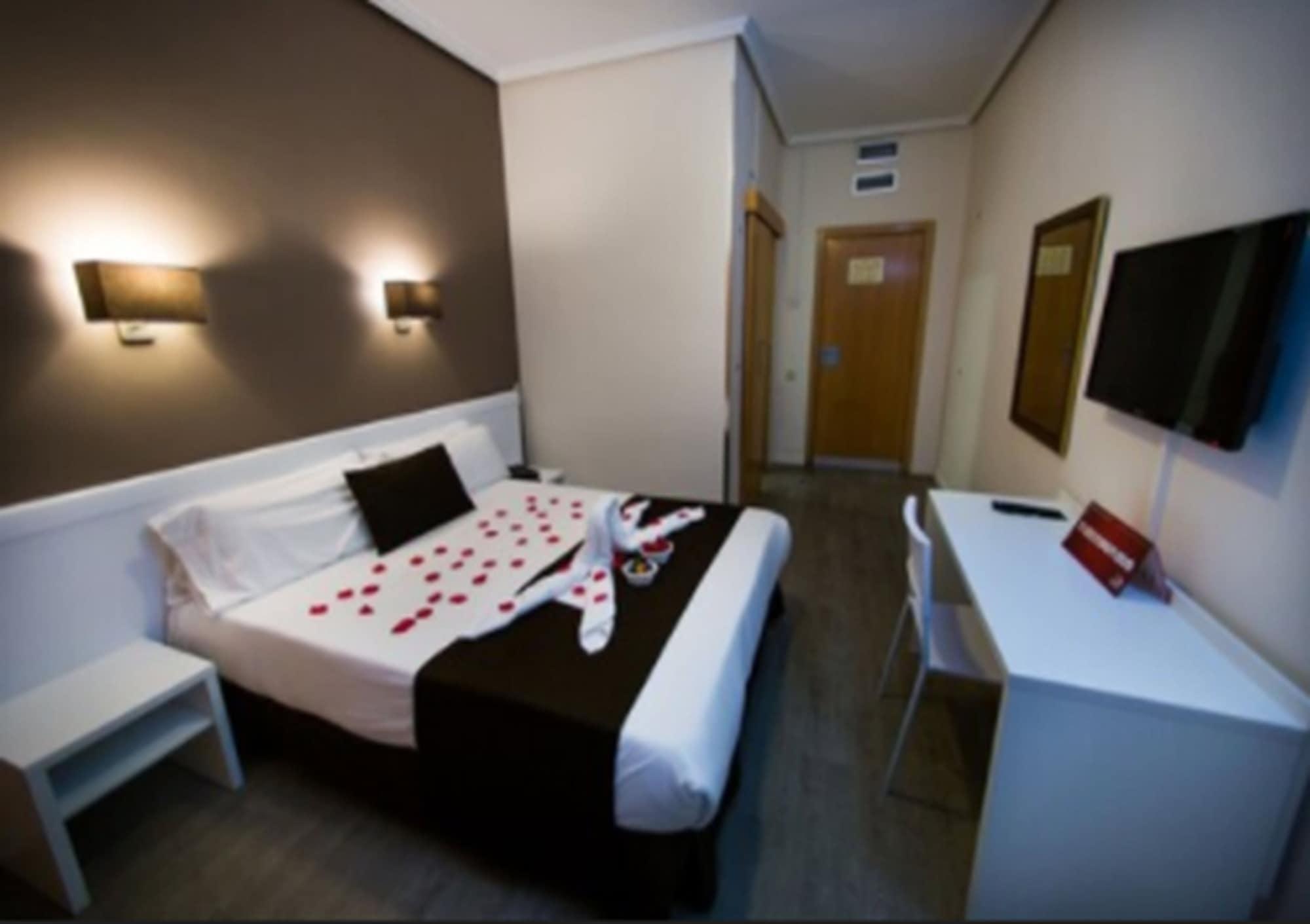 สวีท โฮเทล คอนติเนนตัล Hotel บาเลนเซีย ภายนอก รูปภาพ